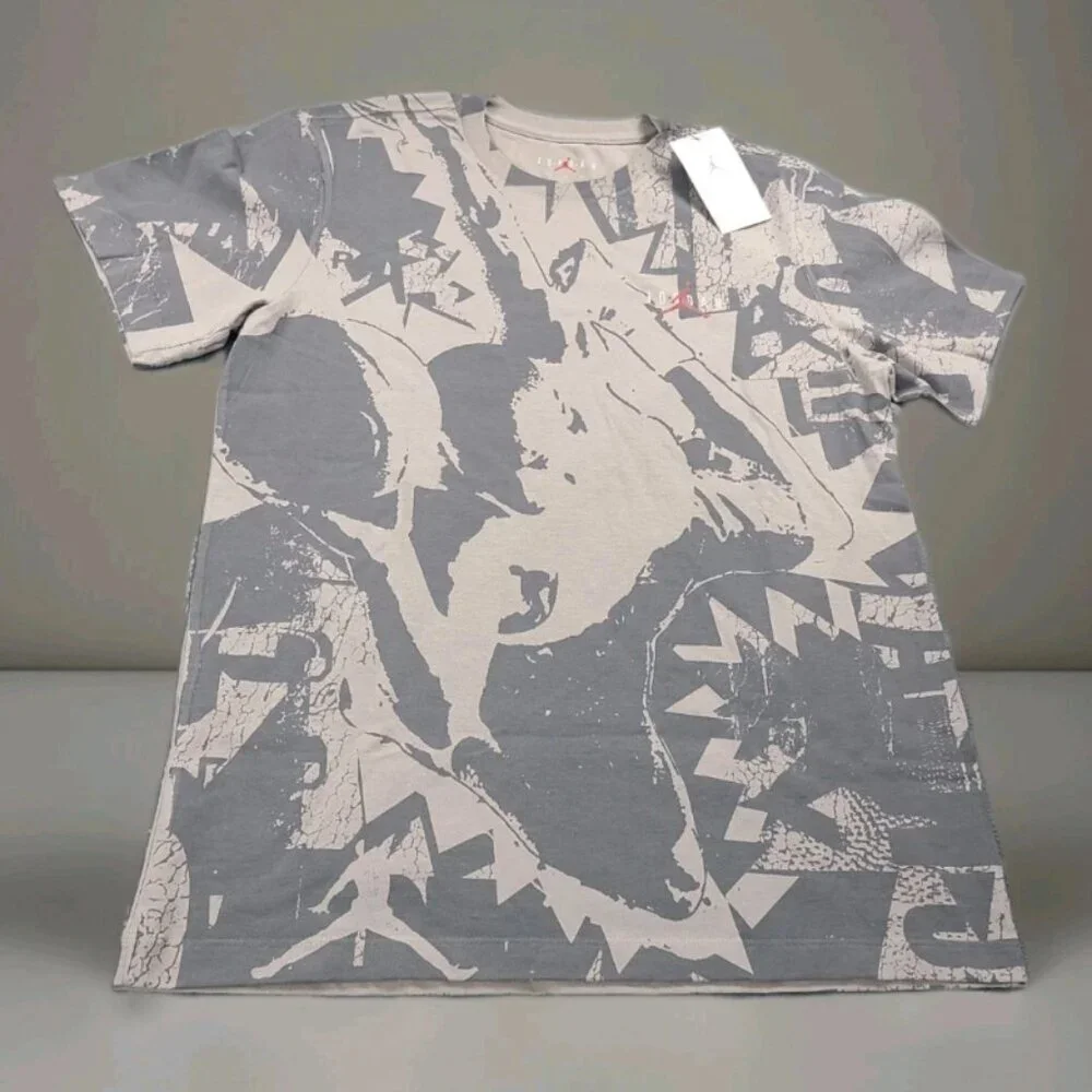 NWT Jordan Jump Men's Crewneck Gray T-Shirt